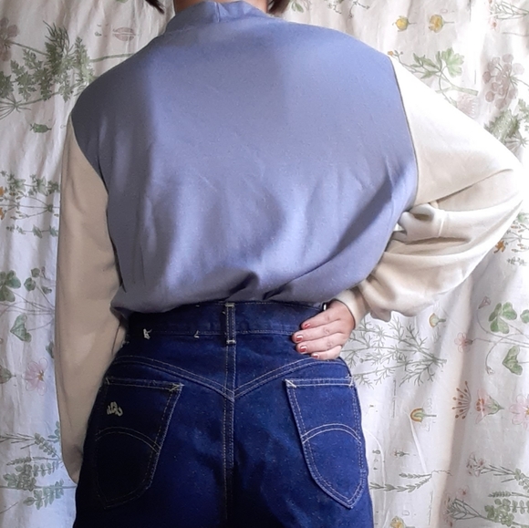 Colorblock Sweater - Picture 2 of 4